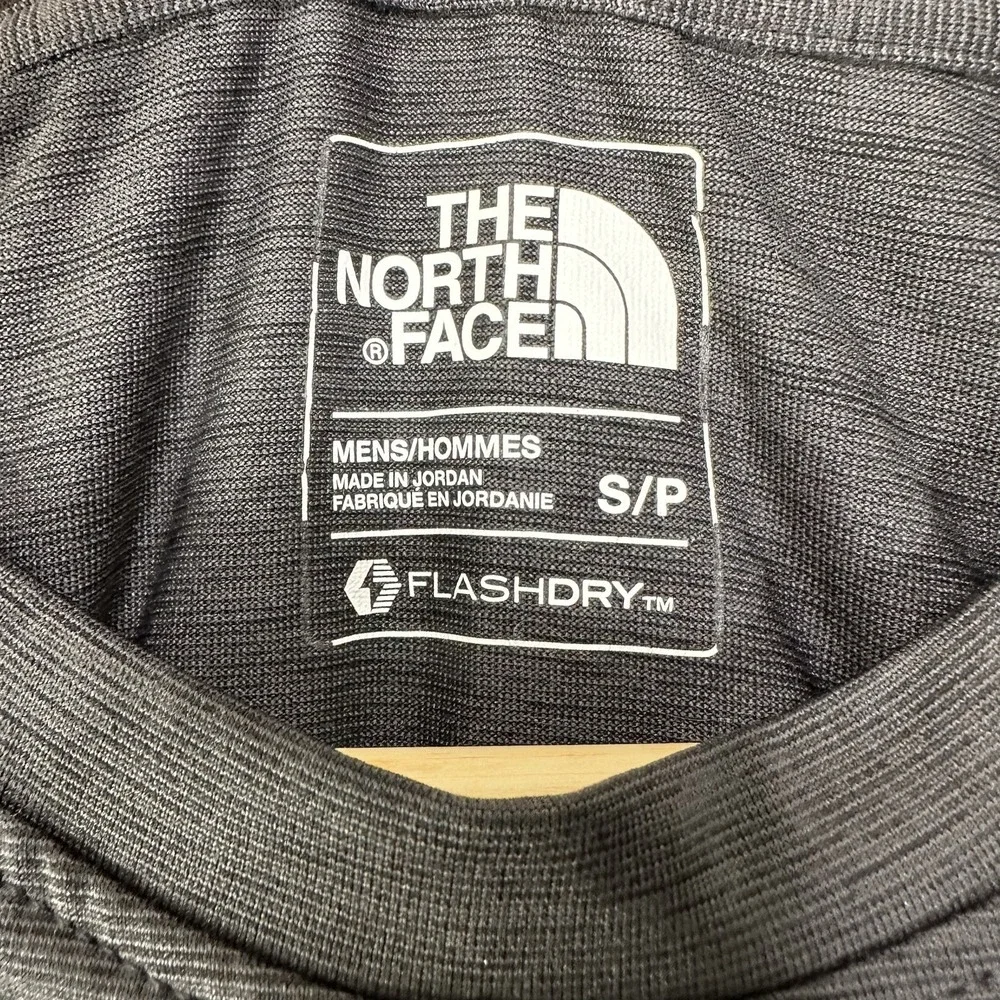 The North Face Half Dome‎ Men's Dark Grey Logo T-shirt Flash Dry Size Small